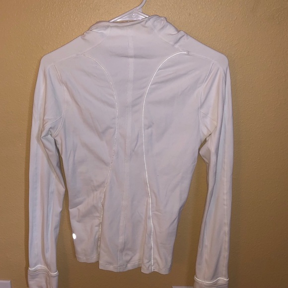 Lululemon brand new white quarter zip - Picture 2 of 2